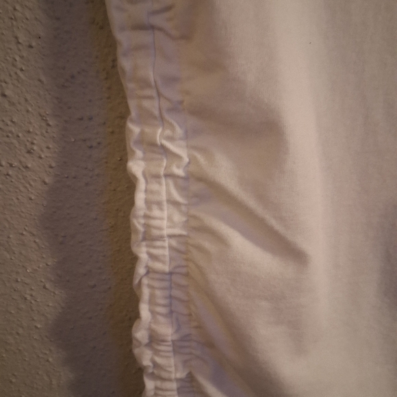 Calvin Klein Women’s White Logo T-Shirt Size M – Ruched Side Detail Crewneck - Picture 6 of 7